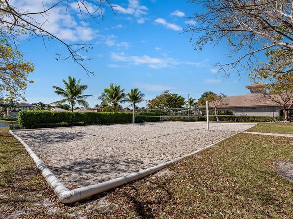 4075 Cascade Ter, Weston FL 33332