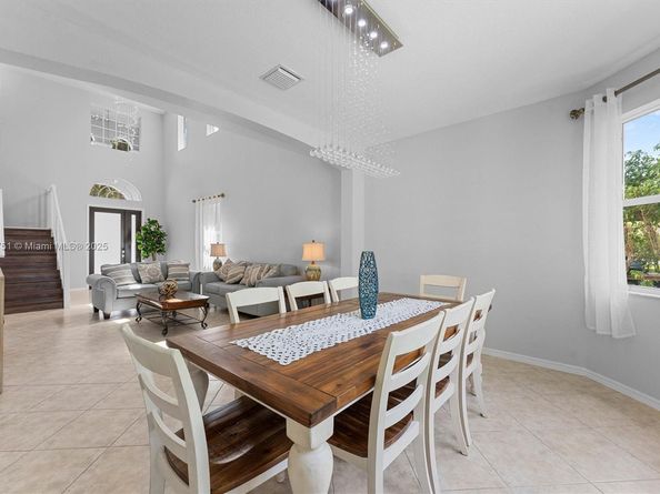 4075 Cascade Ter, Weston FL 33332