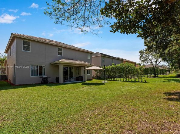 4075 Cascade Ter, Weston FL 33332
