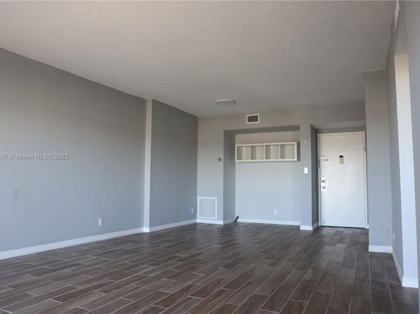 4400 Hillcrest Dr 604A, Hollywood FL 33021
