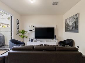10966 W 33rd Way, Hialeah FL 33018