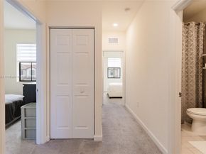 10966 W 33rd Way, Hialeah FL 33018