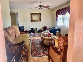 7507 NW 41st St, Coral Springs FL 33065