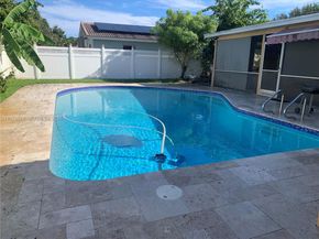 7507 NW 41st St, Coral Springs FL 33065