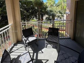 6434 Emerald Dunes Dr 304, West Palm Beach FL 33411