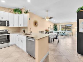 8111 Songbird Ter B, Boca Raton FL 33496