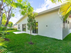 3905 SW 5th St, Coral Gables FL 33134