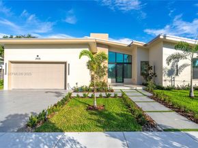 3905 SW 5th St, Coral Gables FL 33134