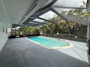 20570 NW 1st Ct, Miami Gardens FL 33169