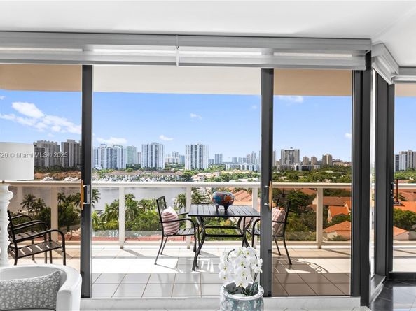 3598 Yacht Club Dr 1004, Aventura FL 33180