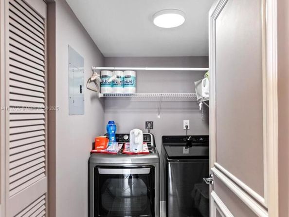 3598 Yacht Club Dr 1004, Aventura FL 33180
