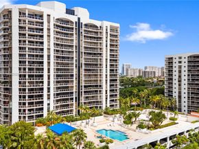 3598 Yacht Club Dr 1004, Aventura FL 33180