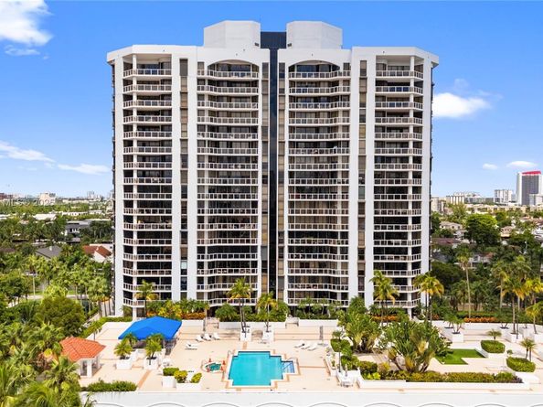 3598 Yacht Club Dr 1004, Aventura FL 33180