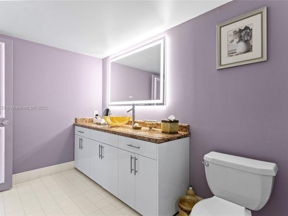 3598 Yacht Club Dr 1004, Aventura FL 33180