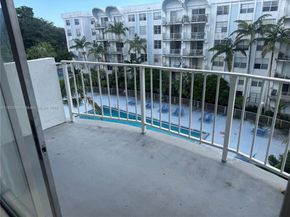 486 NW 165th St Rd B506, Miami FL 33169