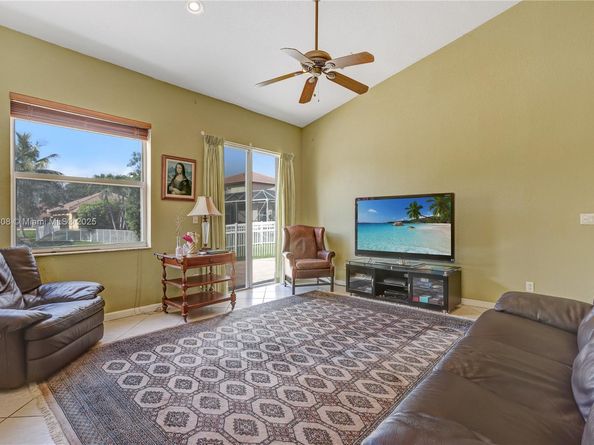 Undisclosed Address #A11835808, Miramar FL 33027