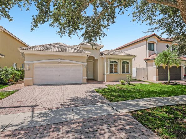 Undisclosed Address #A11835808, Miramar FL 33027