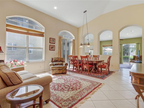Undisclosed Address #A11835808, Miramar FL 33027