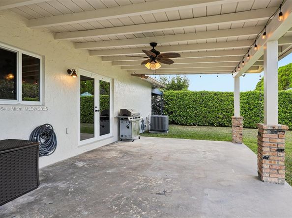 6721 SW 135th Ave, Miami FL 33183