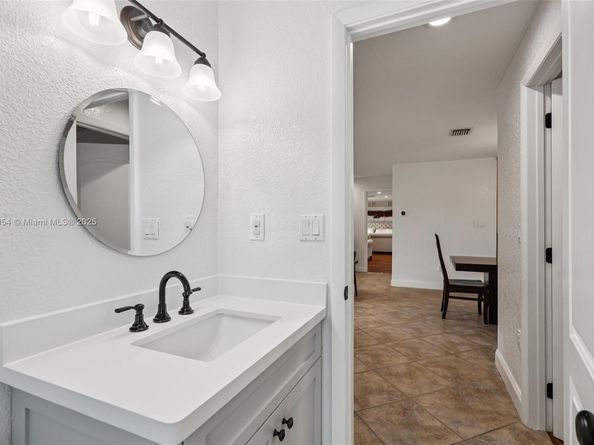 6721 SW 135th Ave, Miami FL 33183