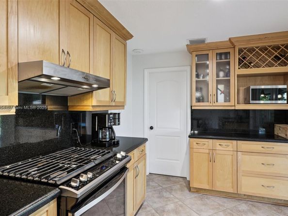 6721 SW 135th Ave, Miami FL 33183