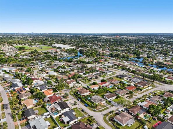 6721 SW 135th Ave, Miami FL 33183