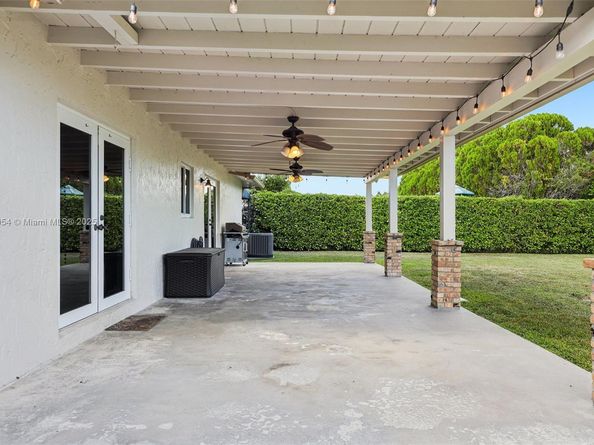 6721 SW 135th Ave, Miami FL 33183