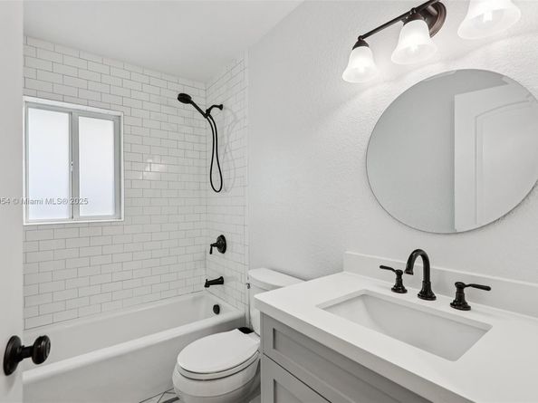 6721 SW 135th Ave, Miami FL 33183