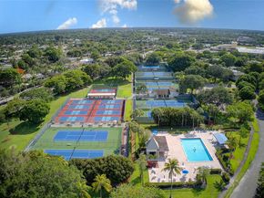 1803 Eleuthera Pt G4, Coconut Creek FL 33066