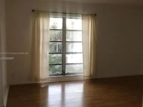 1220 71st St 35, Miami Beach FL 33141