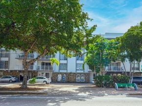 1220 71st St 35, Miami Beach FL 33141