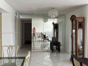 2500 NE 48th Ln 507, Fort Lauderdale FL 33308