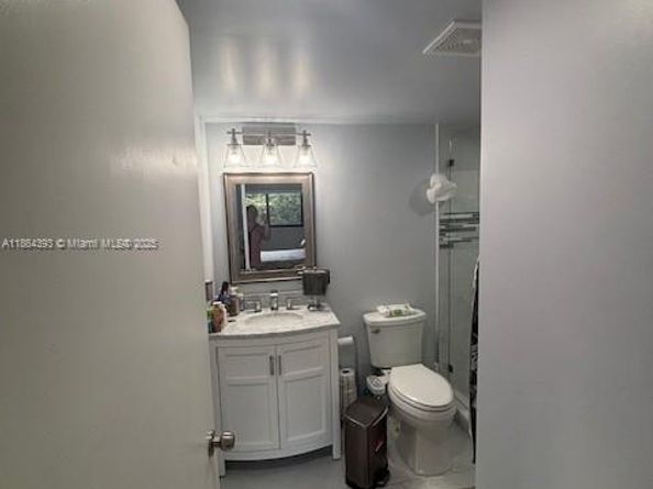 10709 W Clairmont Cir 111, Tamarac FL 33321