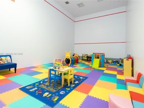 701 Brickell Key Blvd 1912, Miami FL 33131