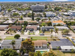 921 W 50th Pl, Hialeah FL 33012