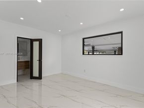 921 W 50th Pl, Hialeah FL 33012