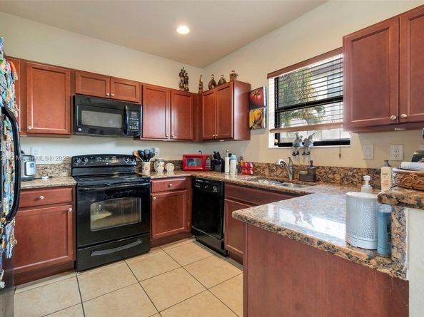 339 NE 37th Ter, Homestead FL 33033