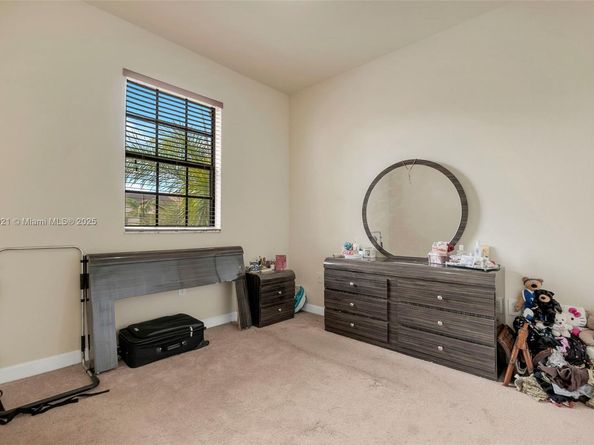 339 NE 37th Ter, Homestead FL 33033