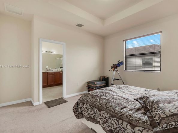 339 NE 37th Ter, Homestead FL 33033