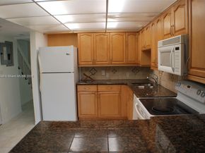 611 N University Dr 3, Plantation FL 33324