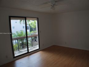 611 N University Dr 3, Plantation FL 33324