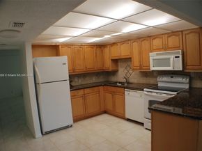 611 N University Dr 3, Plantation FL 33324