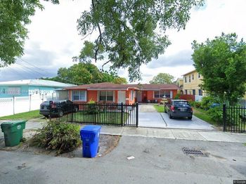 2915 SW 4th St