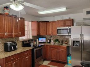 2915 SW 4th St, Miami FL 33135