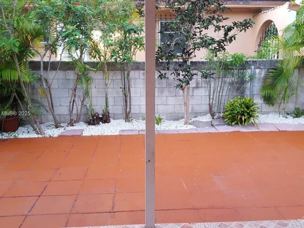 2915 SW 4th St, Miami FL 33135