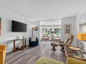 9821 Sunrise Lakes Blvd 107, Sunrise FL 33322