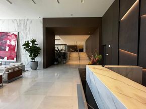 300 Biscayne Boulevard Way 1806, Miami FL 33131