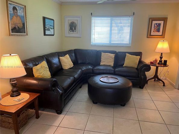 1500 NW 90th Way, Plantation FL 33322