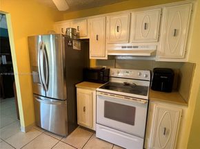 1500 NW 90th Way, Plantation FL 33322