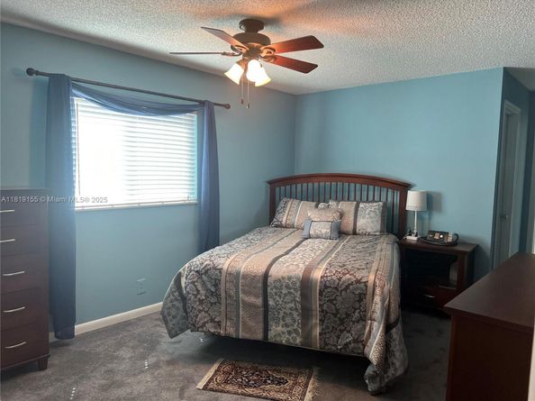 1500 NW 90th Way, Plantation FL 33322